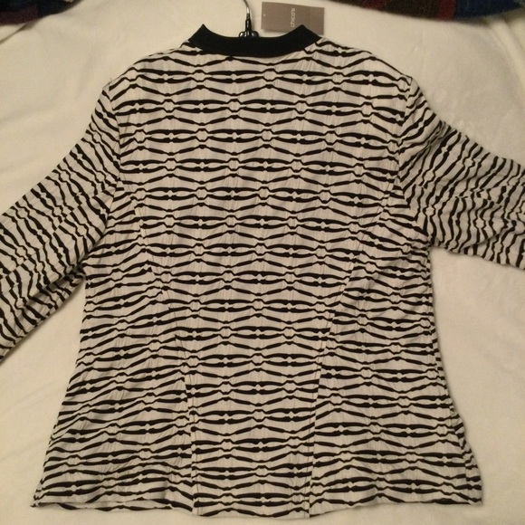 NWT Chicos Jacket with Faux Leather Trim. Size L - Picture 9 of 10